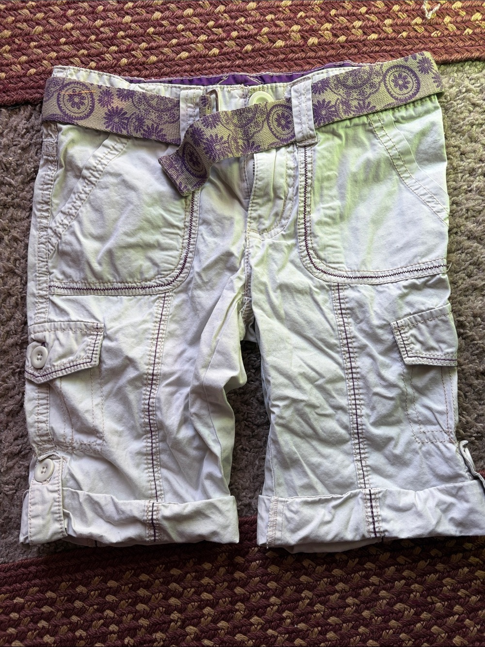 Faded Glory Light Cream Cargo Shorts with Patterned Purple Belt